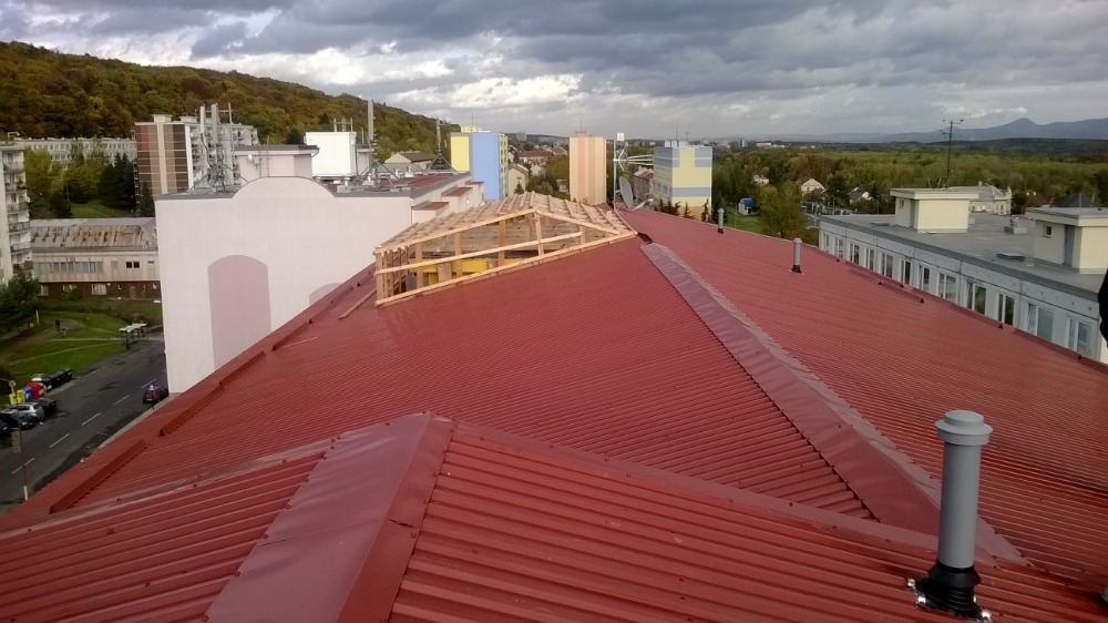 Rekonstrukce střechy v Litvínově